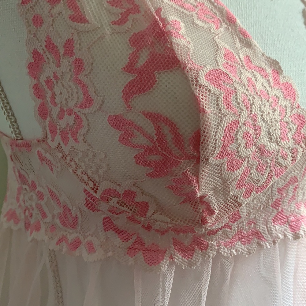 VICTORIA’S SECRET Sexy Pink Lace Halter Babydoll - Picture 2 of 8